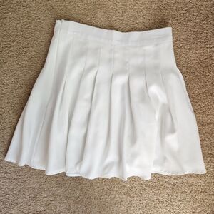 ROMWE High-Rise Mini White Pleated Skater Skirt Size Small K-Pop Style